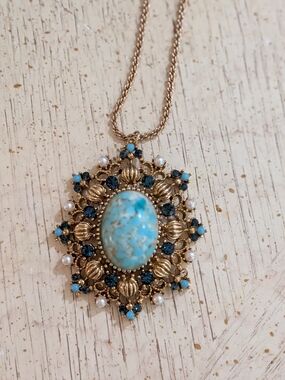 Vintage Gold Pendant Necklace with Turquoise Stone